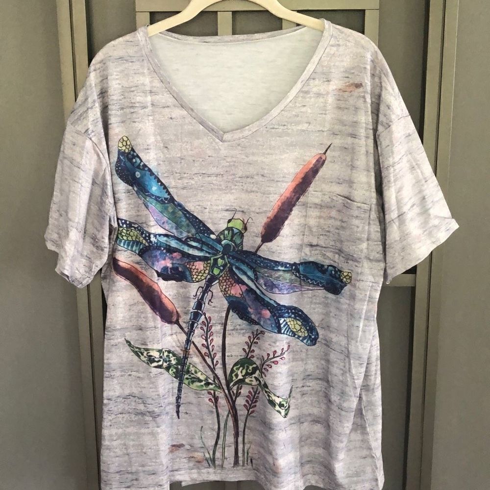 NEW Dragonfly heather, gray T-shirt, V-neck size XL